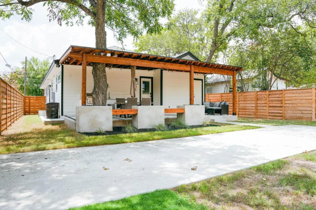 Lamar Villa-3 Bed 2.5 Bath With Outdoor Kitchen San Antonio Exterior photo