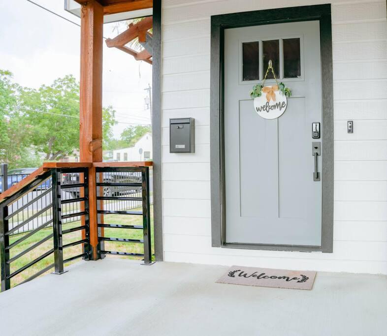 Lamar Villa-3 Bed 2.5 Bath With Outdoor Kitchen San Antonio Exterior photo