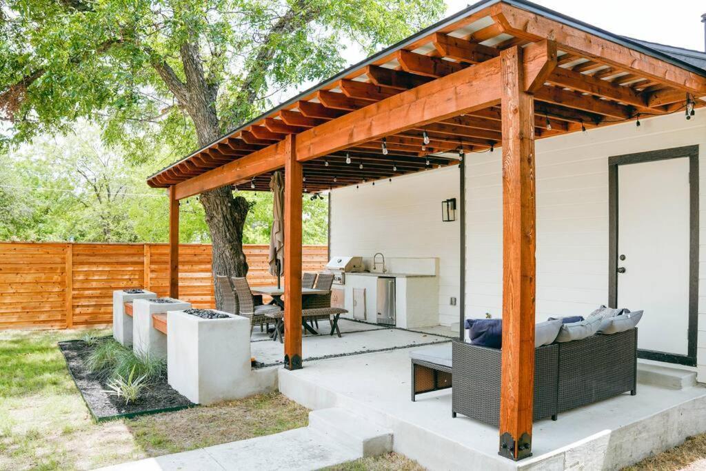 Lamar Villa-3 Bed 2.5 Bath With Outdoor Kitchen San Antonio Exterior photo