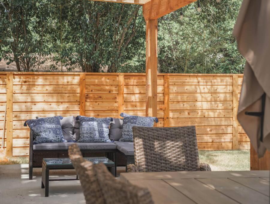 Lamar Villa-3 Bed 2.5 Bath With Outdoor Kitchen San Antonio Exterior photo